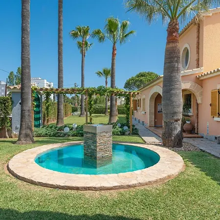 Mulholland Villa Can Picafort (Mallorca)